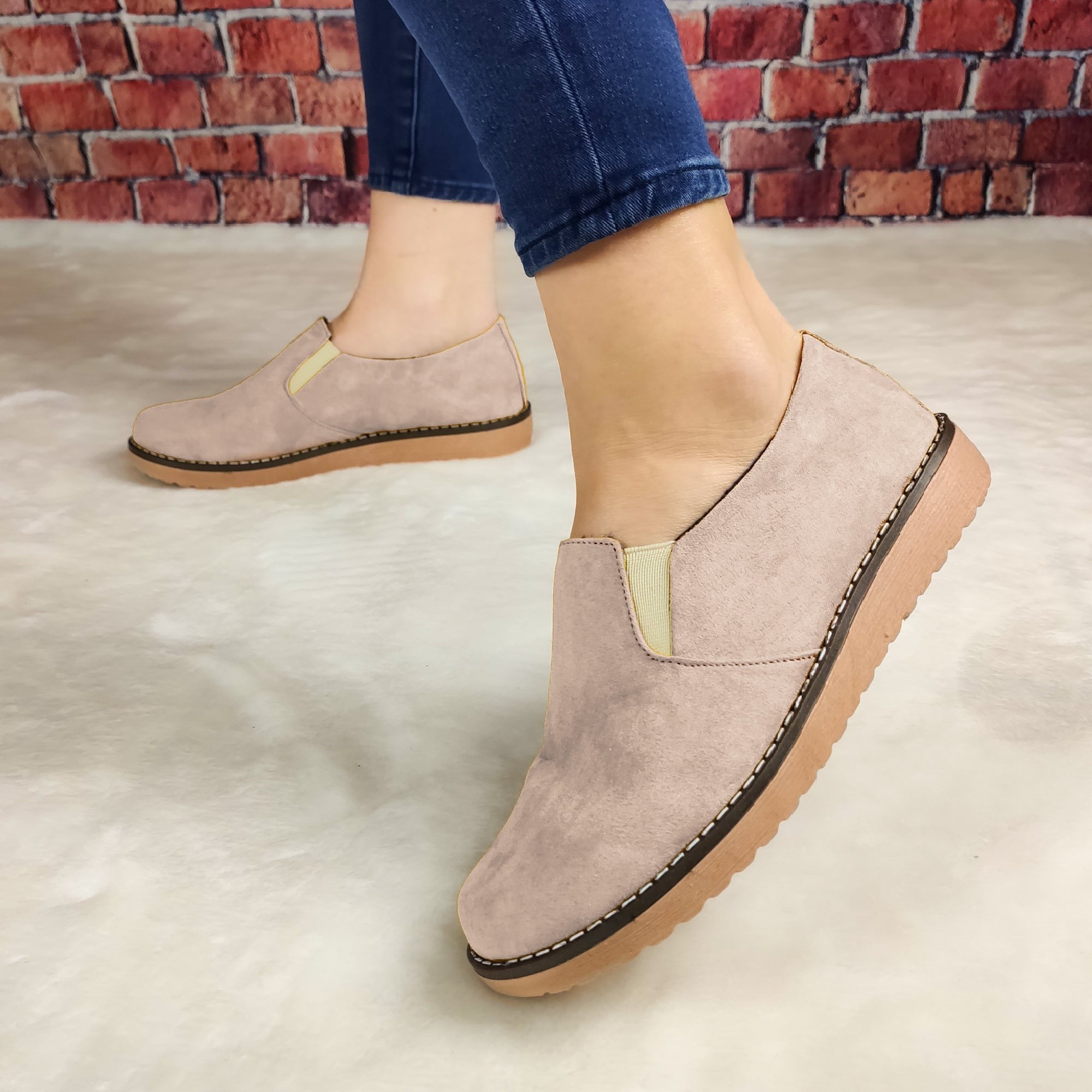 Zapato Bajito Con Elastico Hecho De Gamuza. Cómodos Para Uso Diario Beige / 35 Normal Zapatos