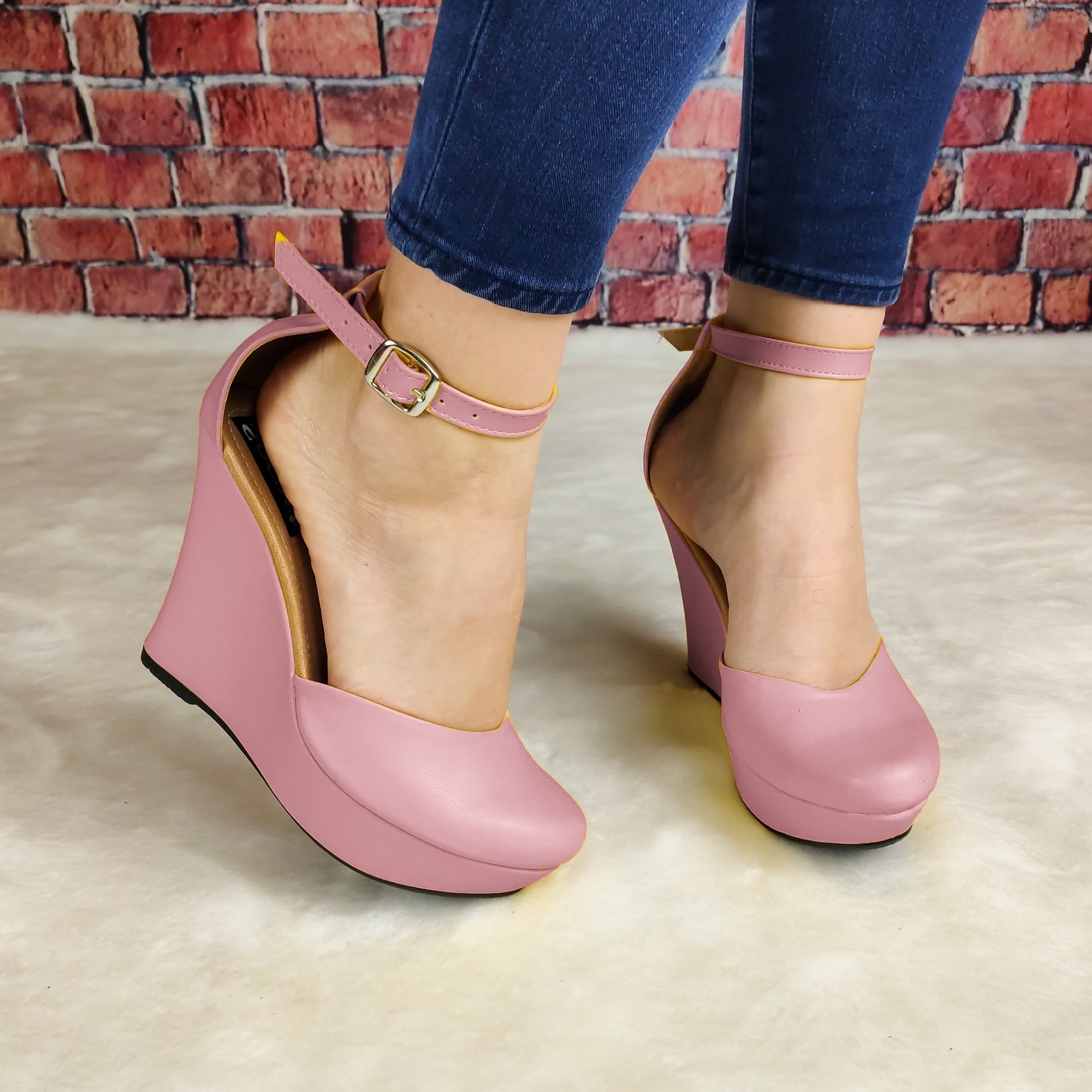 Espactular Plataforma Cerrada De Enfrente Elige El Color Que Mas Te Guste Zapatos Altos