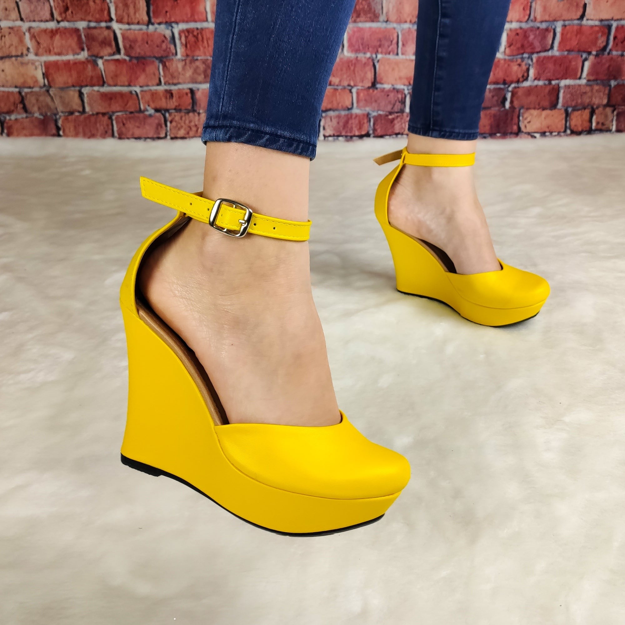 Espectacular Plataforma Cerrada De Enfrente Elige El Color Que Mas Te Guste Amarillo / 35 Normal