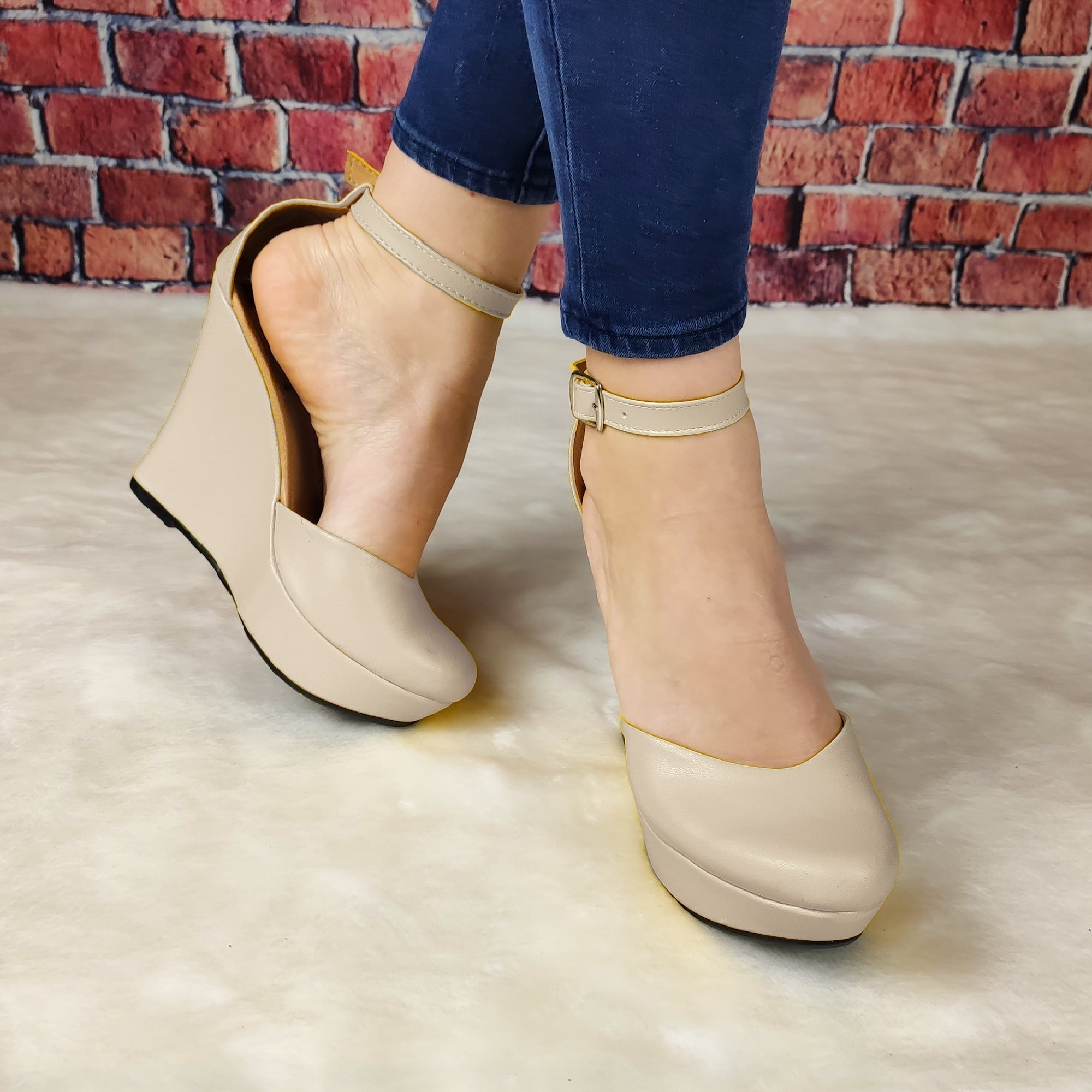 Espactular Plataforma Cerrada De Enfrente Elige El Color Que Mas Te Guste Zapatos Altos