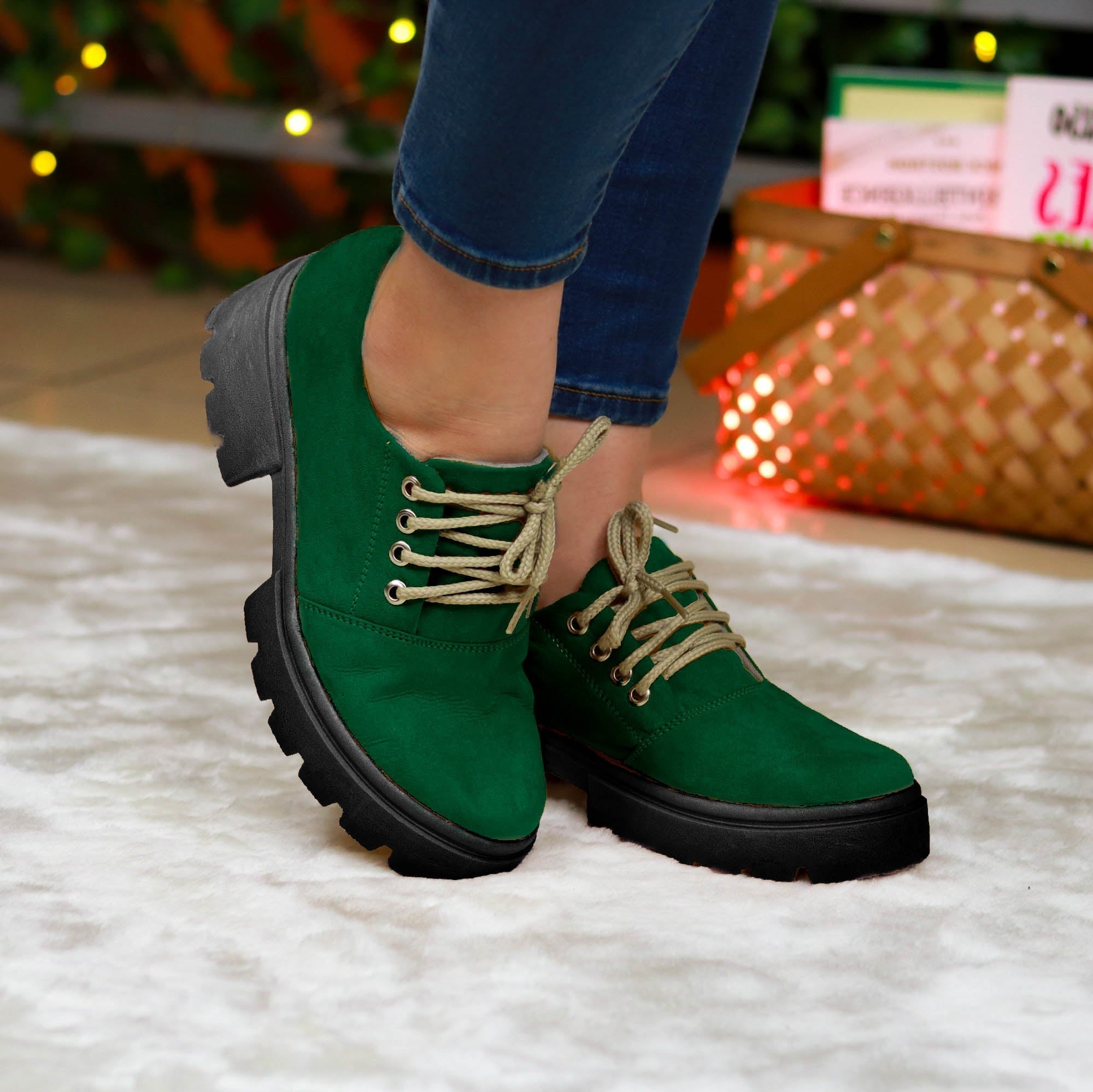 Botin Realizado En Gamuza. Variedad De Colores Para Elegir. Zapato Comodo Solido Y Peso Liviano