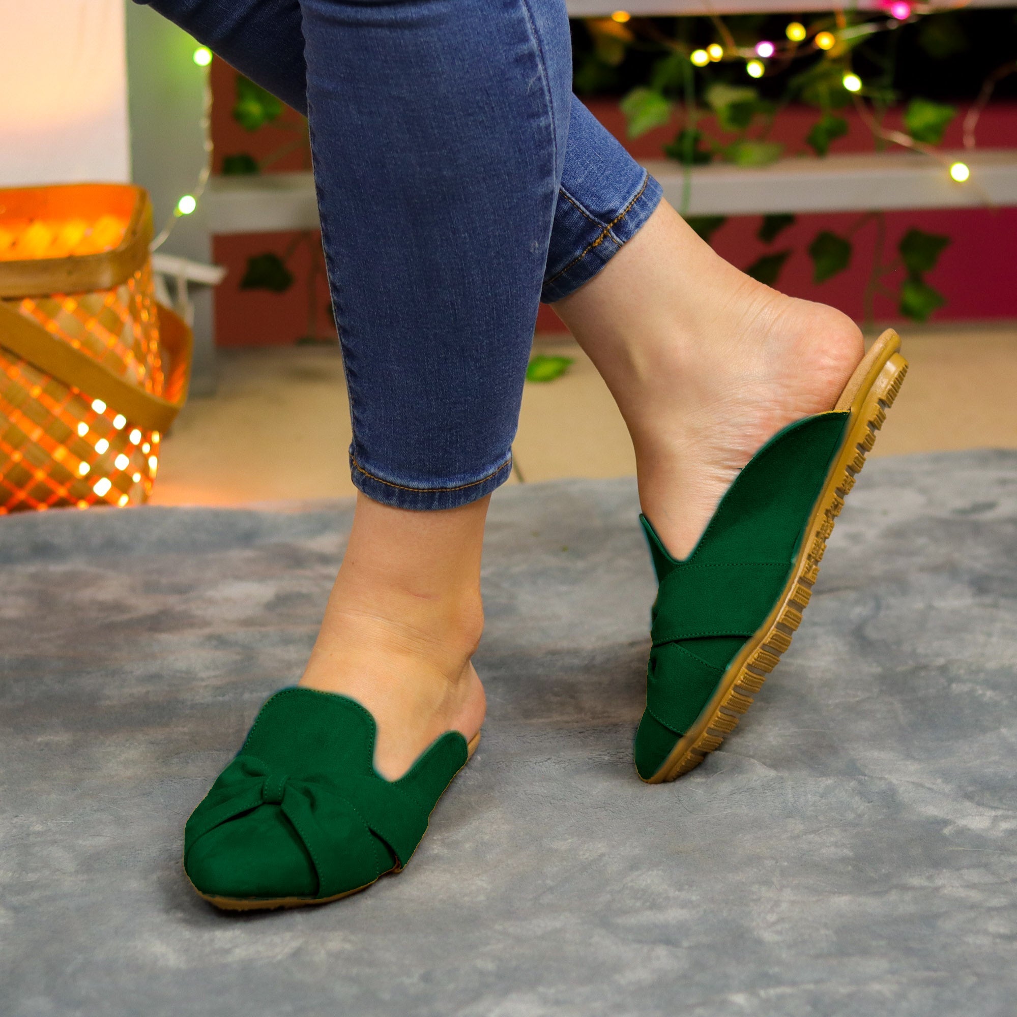 Flats Destalonadas Con Toque Elegante. Fabricados En Gamuza Verde / 35 Normal Zapatos Bajitos