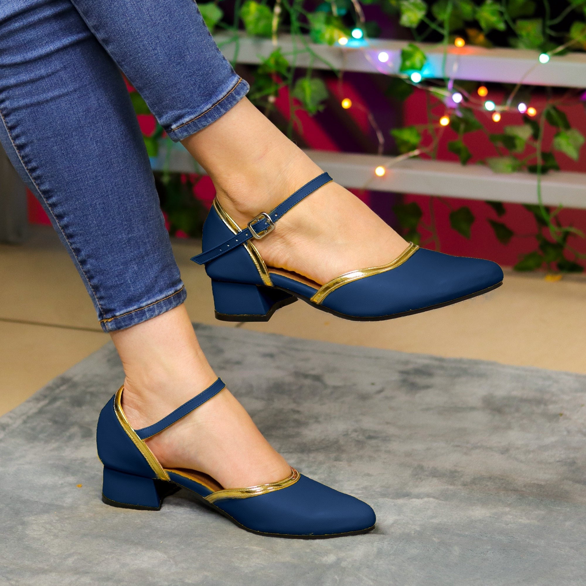 Belleza Y Confort: Zapatos Cerrados Con Carácter Único Azul / 35 Normal Medianos